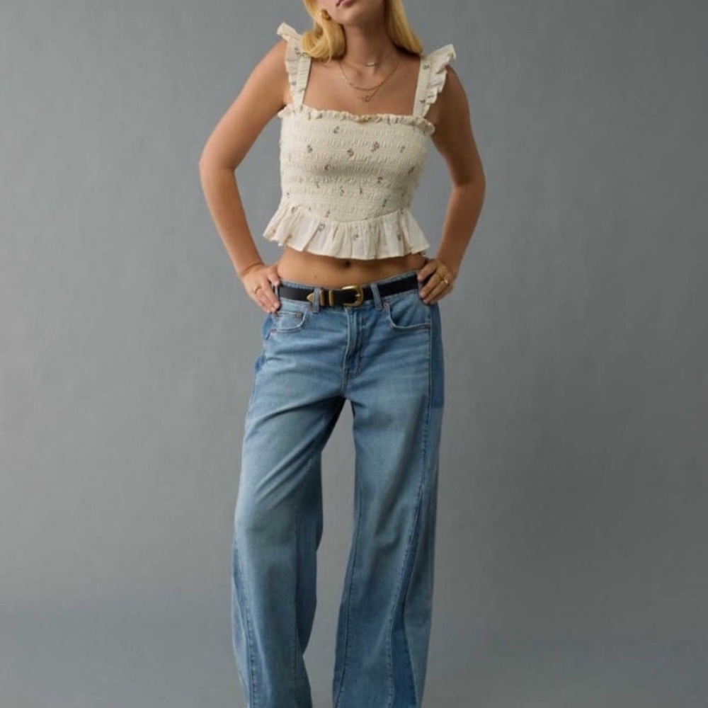 NWT American Eagle Bella
Smocked Crop Top S